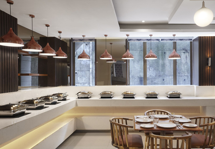 Food & Drinks 5, Monday Hotels Mahape, Thane