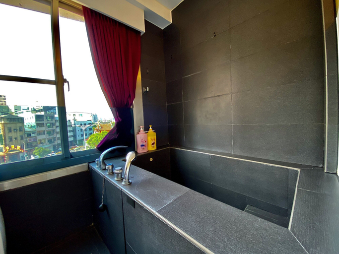 Bathroom 4, LoveRiverInn, Kaohsiung