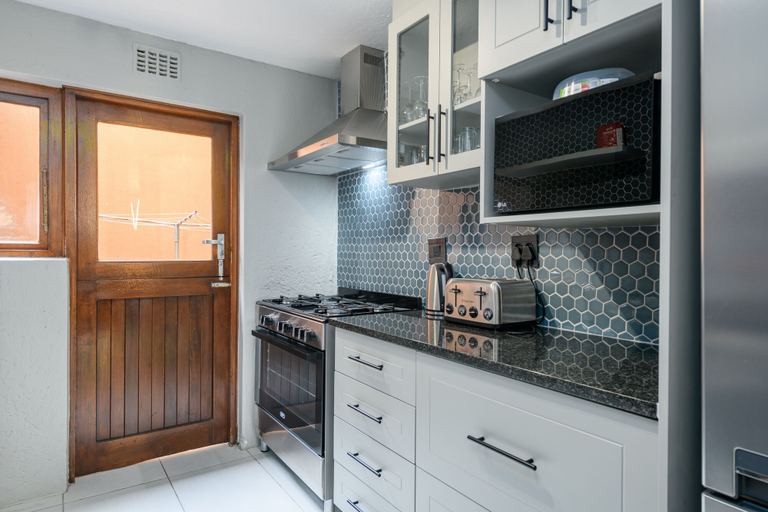 Others 5, San Lameer Villa 3212, Ugu
