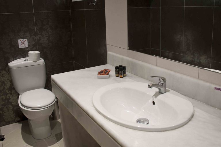 Bathroom 4, Elounda Eleon Villas, Crete