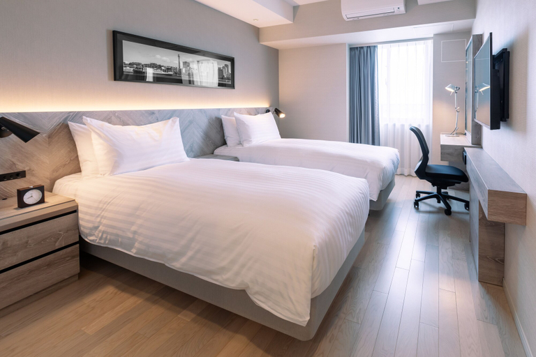 Bedroom 3, Oakwood Suites Yokohama, Yokohama