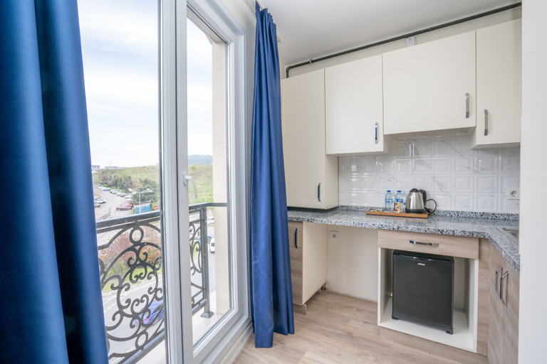 Others 5, Guest Suites, Maltepe