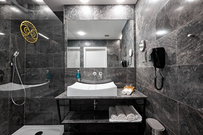Bathroom 4, Miramare Magnetic Beach Hotel, Kobuleti