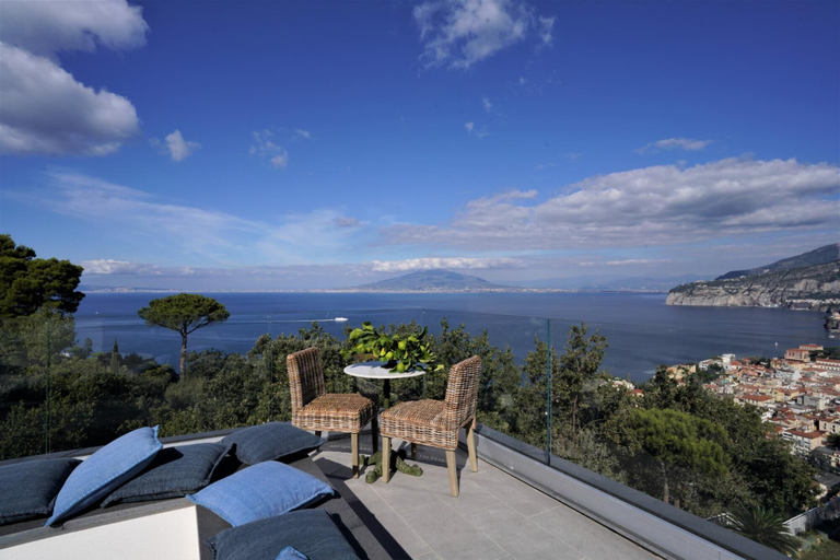 Room 2, Villa Sacco in Sorrento, Napoli
