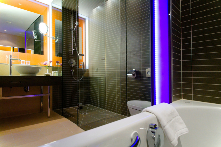Bathroom 5, Vienna House by Wyndham Andel's Cracow, Kraków City