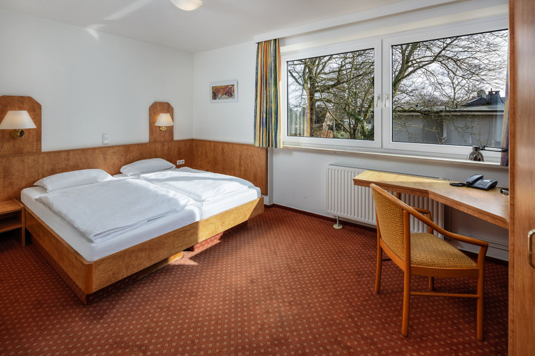 Bedroom 2, Academy Lodge Boardinghouse, Hamburg