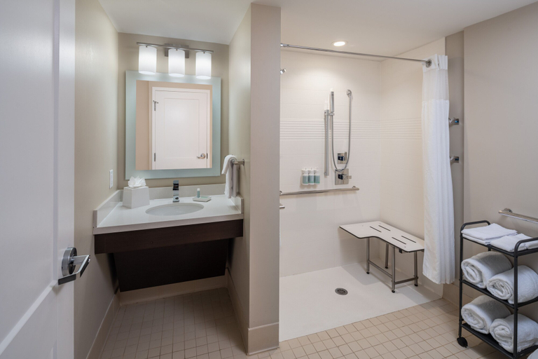 Bathroom 3, TownePlace Suites by Marriott Miami Kendall West, Miami-Dade