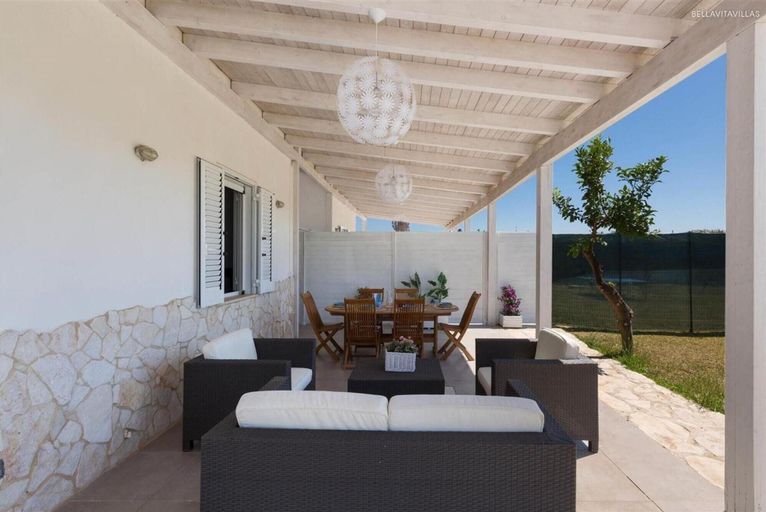 Room 2, 944 Villetta Mil A, Lecce