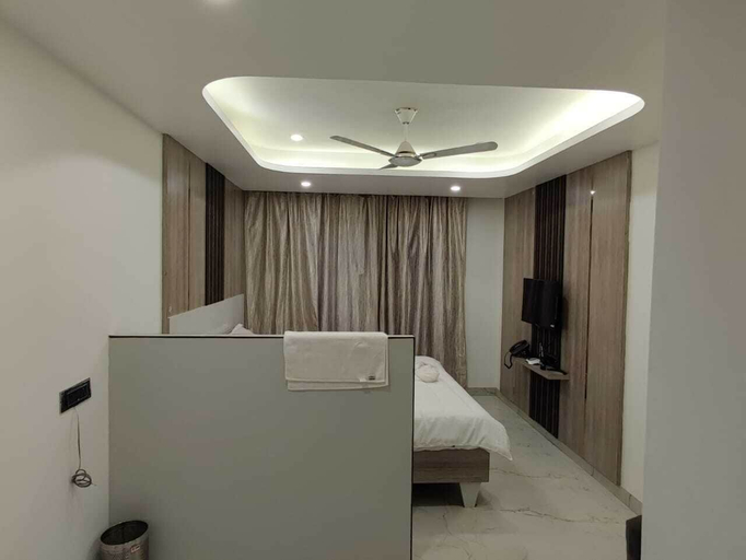 Bedroom 2, Hotel Samriddhi, Bhojpur