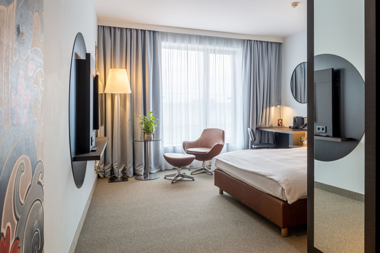 Bedroom 3, Vienna House by Wyndham Andel's Cracow, Kraków City