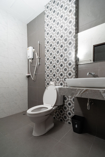 Bathroom 5, Circle Inn Ao Nam Mao, Mueang Krabi