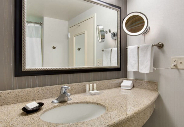 Bathroom 5, Courtyard by Marriott Philadelphia Great Valley/Malvern, Chester