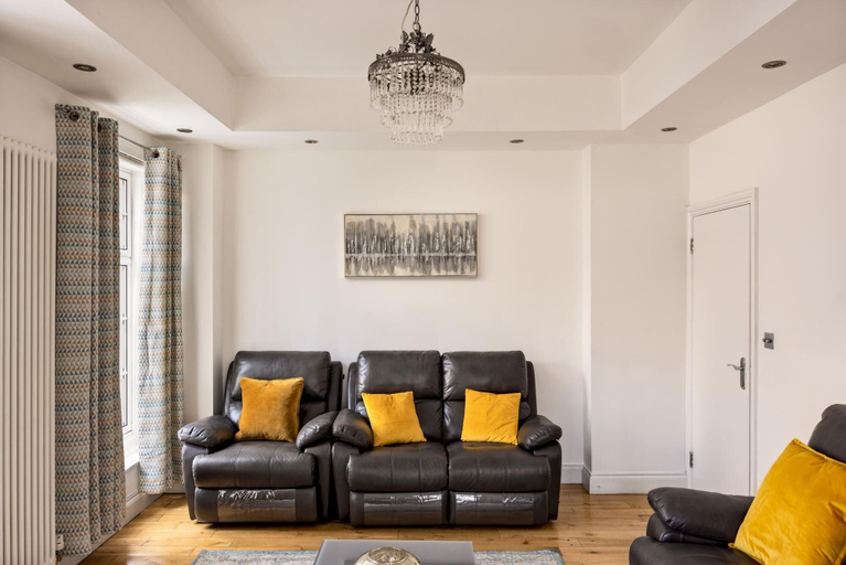 Others 2, Mayfair Park Lane Lux 2-bedroom Apartment, London