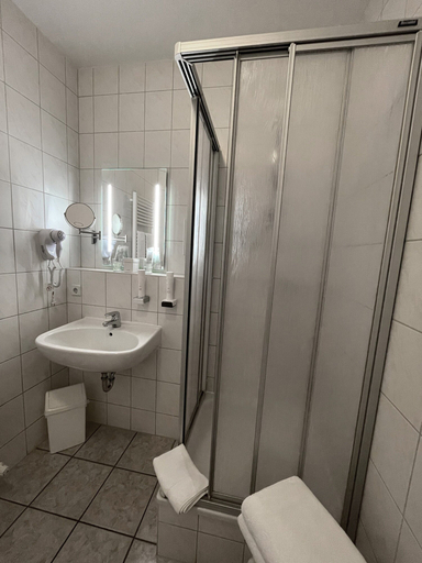Bathroom 5, Hainberg Hotel, Görlitz