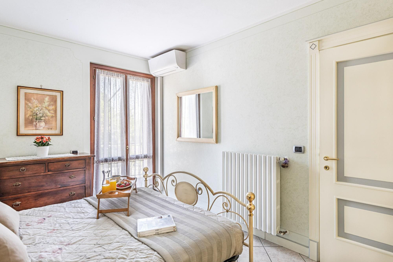 Bedroom 3, I Mosaici 3 in Sirmione, Brescia