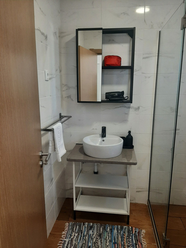 Bathroom 3, Monte Sardinha, Santiago do Cacém