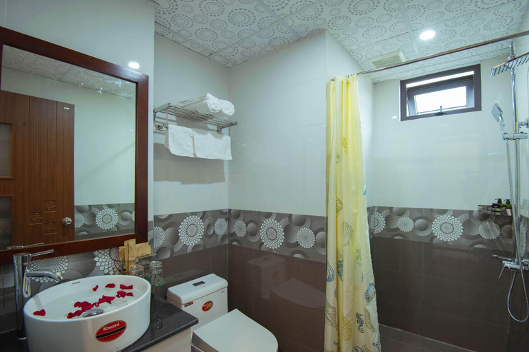 Bathroom 3, Vinstar villa hoi an, Da Nang