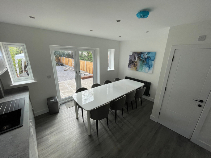 Others 5, Brand New High Spec House with parking Wi-Fi (B) by HAFH, Staffordshire