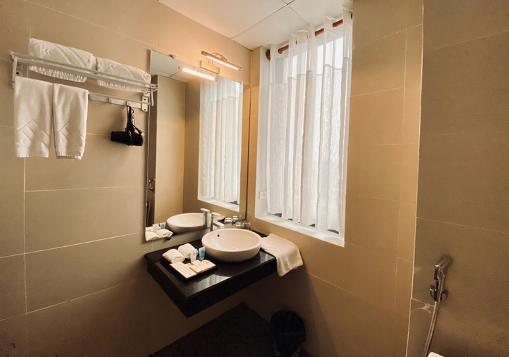 Bathroom 5, Kim Thai Hotel, Thái Nguyên