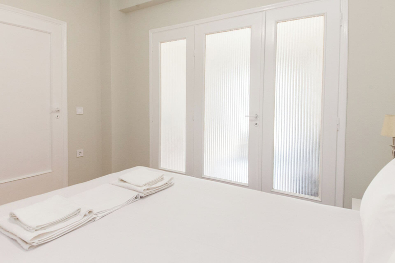 Room 2, Brand New 2 Bd Apt in Pagrati w Balcony, Attica