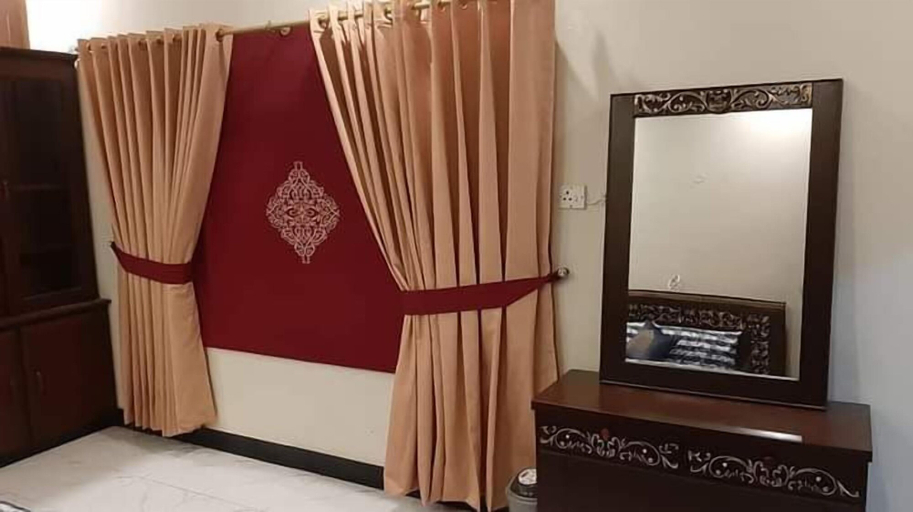 Others 3, Hotel Royal Defence, Lahore