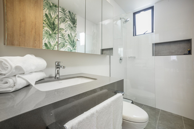Bathroom 3, Apartment Go Living & Suites by HOUSY HOST, Medellín