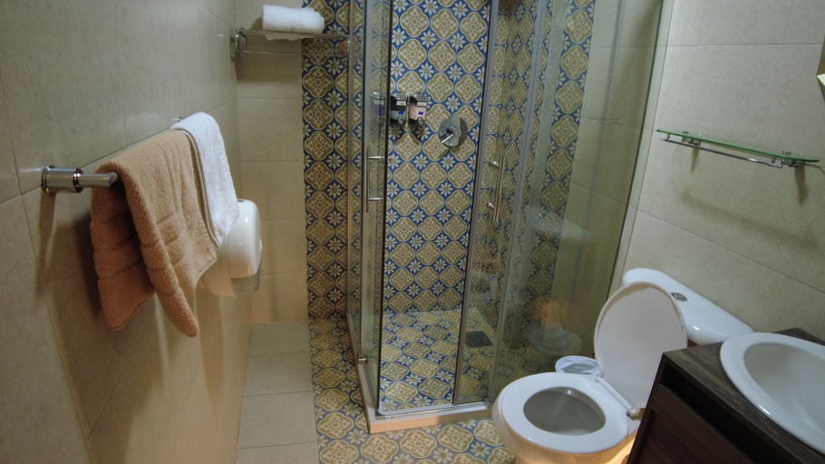 Bathroom 3, Hotel Boutique La Ronda by Chat Noir, Cuenca