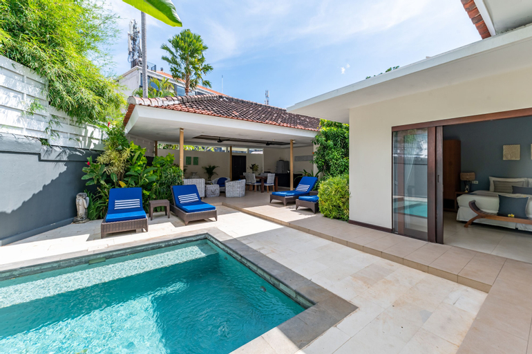 Swimming Pool 16