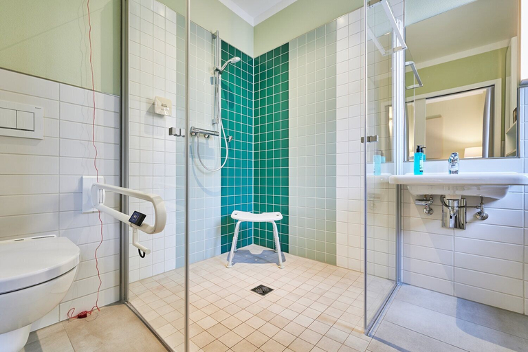 Bathroom 5, Inklusionshotel PHILIPPUS Leipzig, Leipzig
