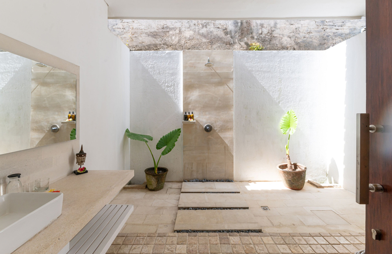 Bathroom 4