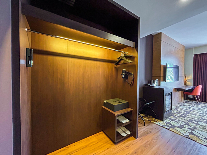 Bedroom 15