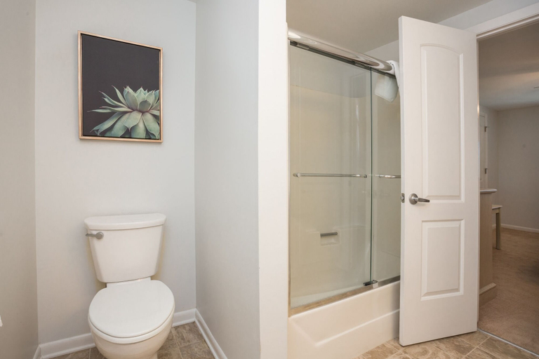 Bathroom 3, The Beach House, New Hanover