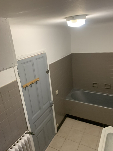 Bathroom, Maison de ville grande terrasse, Gard