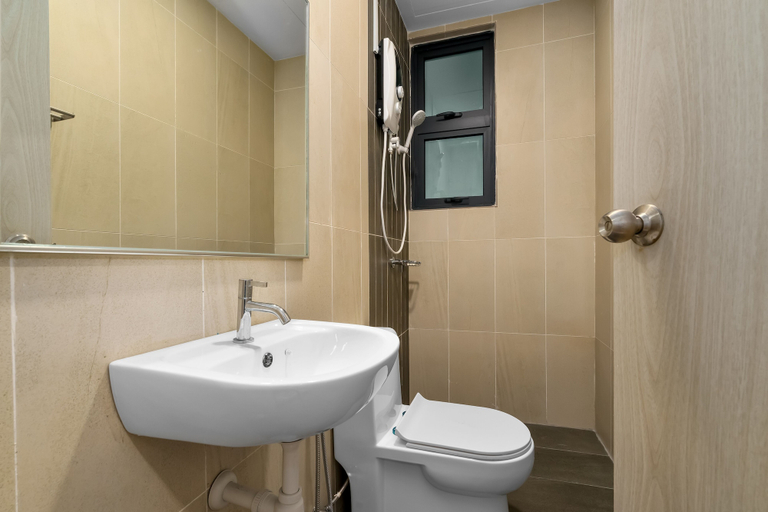 Bathroom 5, Legasi Kampung Bharu Guesthouse, Kuala Lumpur