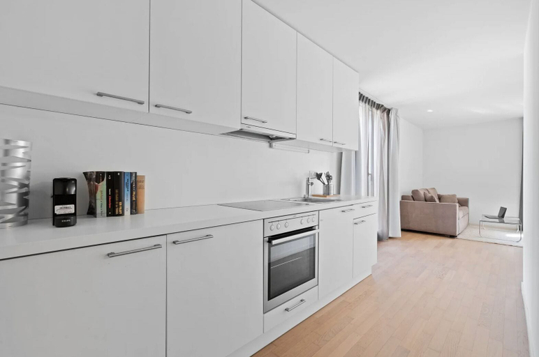 Others 4, Boissonnet 96 by Homenhancement, Lausanne