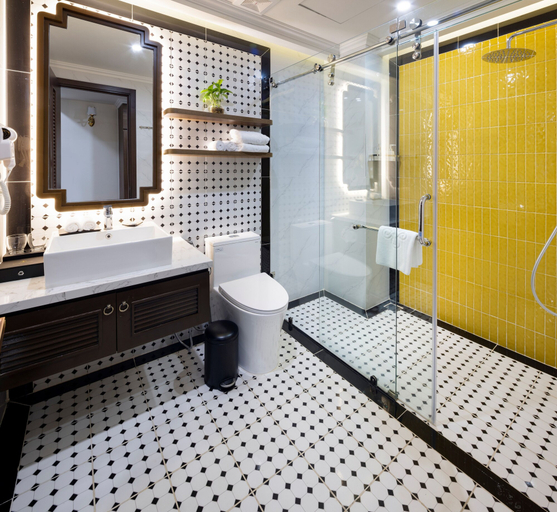Bathroom 5, Dalat Prince Hotel, Đà Lạt