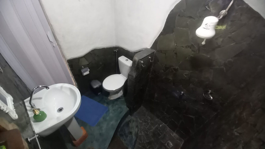 Bathroom 4, Da Cachoeira, Angra dos Reis