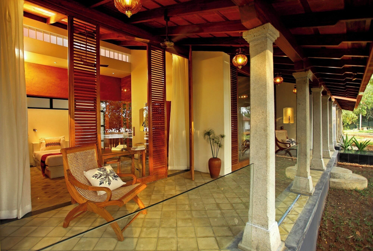 Others 4, Baymaas Lake house, Ernakulam