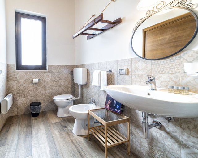 Bathroom 3, Tenuta del Grillaio, Bari