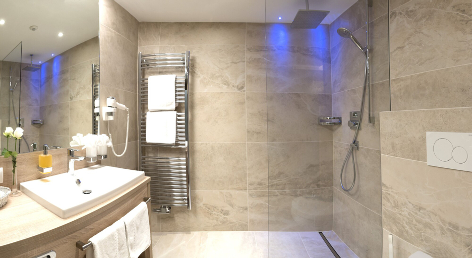 Bathroom 3