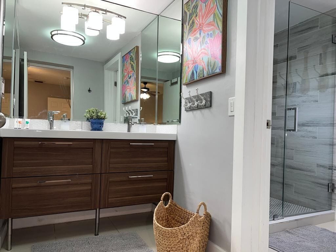 Bathroom 3, Beautiful And Comfortable Home and studios, Miami-Dade