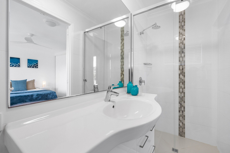 Bathroom 4, Noosa Outrigger Beach Resort, Noosa - Noosa-Noosaville