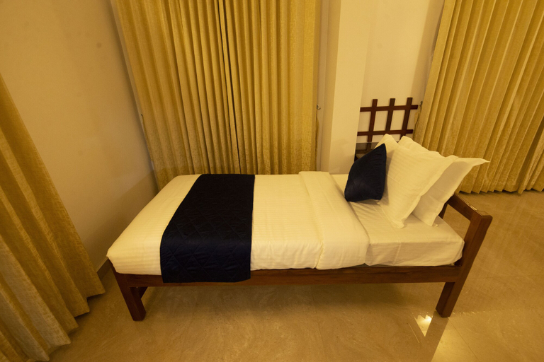 Bedroom 3, Hotel Guruvayur Darshan, Thrissur