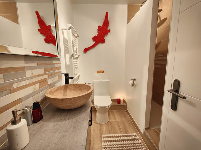 Bathroom 3