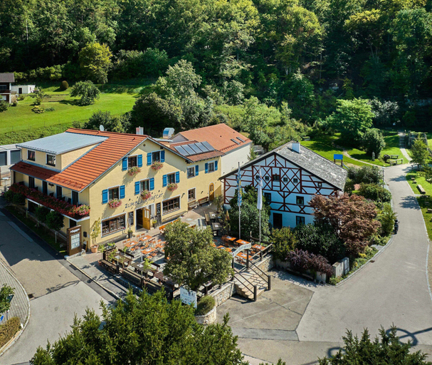 Exterior & Views 2, Hotel Zum Blauen Hecht, Eichstätt