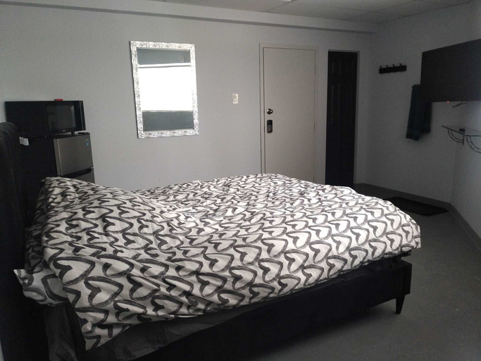 Bedroom 3, Motel AMR, La Rivière-du-Nord