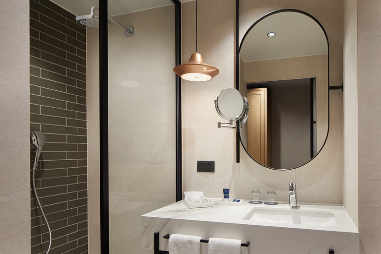 Bathroom 5, Four Points by Sheraton Prishtina City, Priština