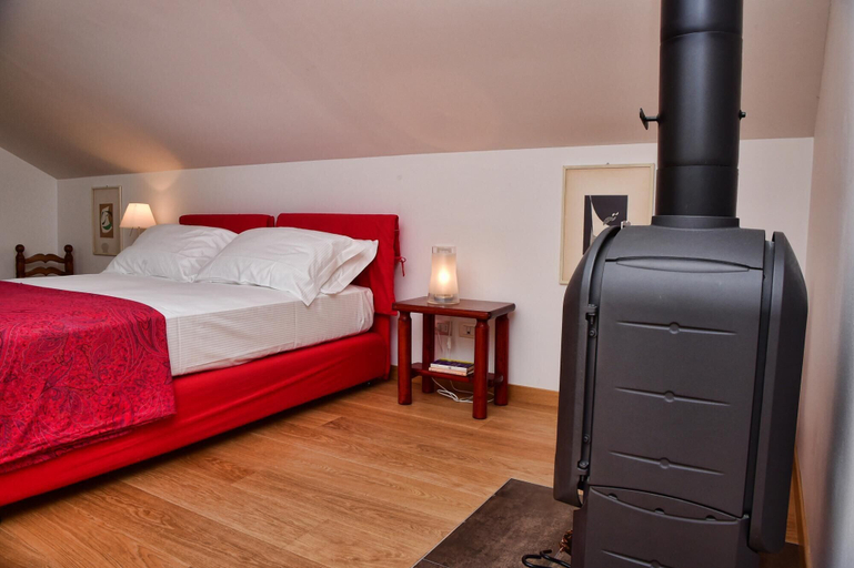 Room 2, Il Tiglio by Wonderful Italy, Como