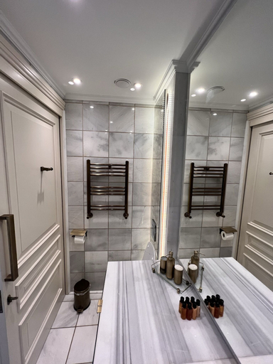 Bathroom 3, AB Residences, Beyoğlu