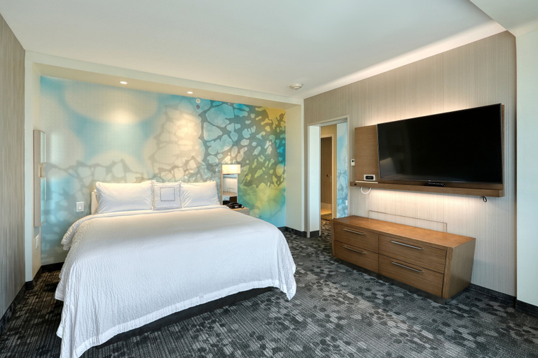 Bedroom 2, Courtyard by Marriott North Brunswick, Middlesex